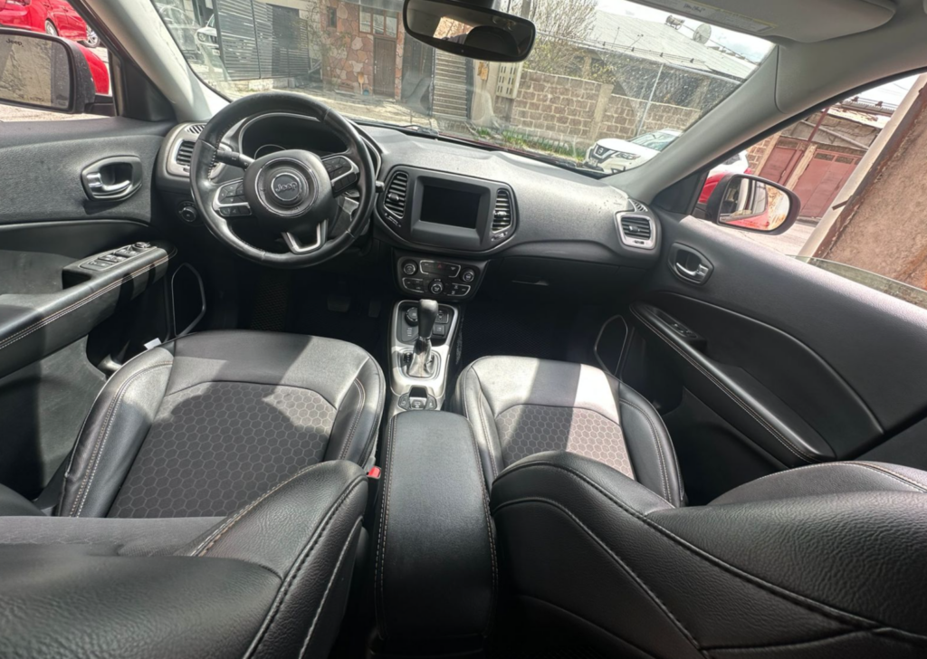 Jeep Compass 2019-2021 или аналог в Ереване, Армения