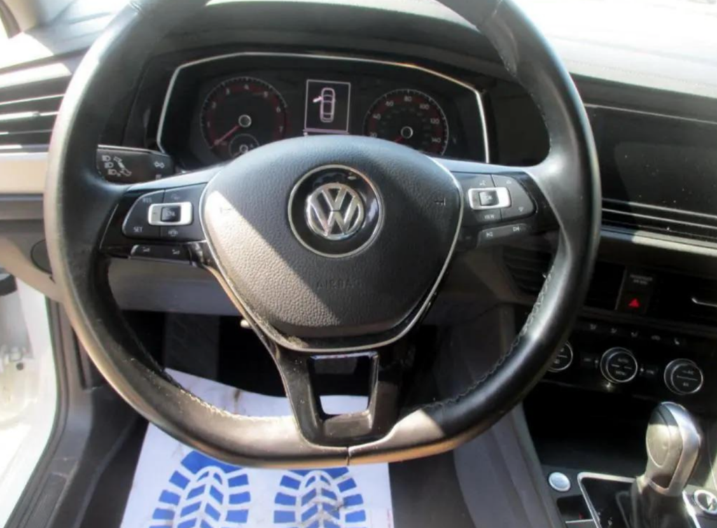 VOLKSWAGEN JETTA 2018-2020 или аналог в Ереване, Армения