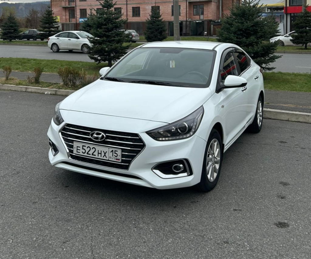 Hyundai Solaris автомат 2018-2020 или аналог в Владикавказе, Россия
