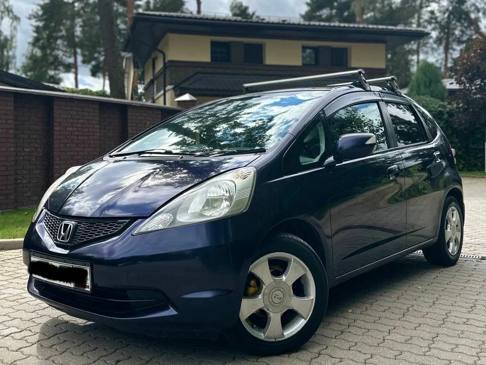 Honda Fit автомат 2007-2010 или аналог в Гагры, Абхазия