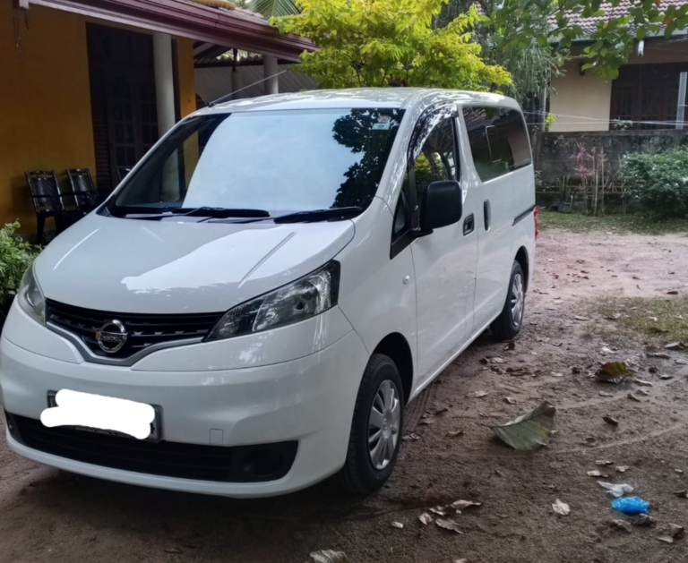 Nissan NV200 6 мест автомат или аналог в Коломбо на Шри-Ланке