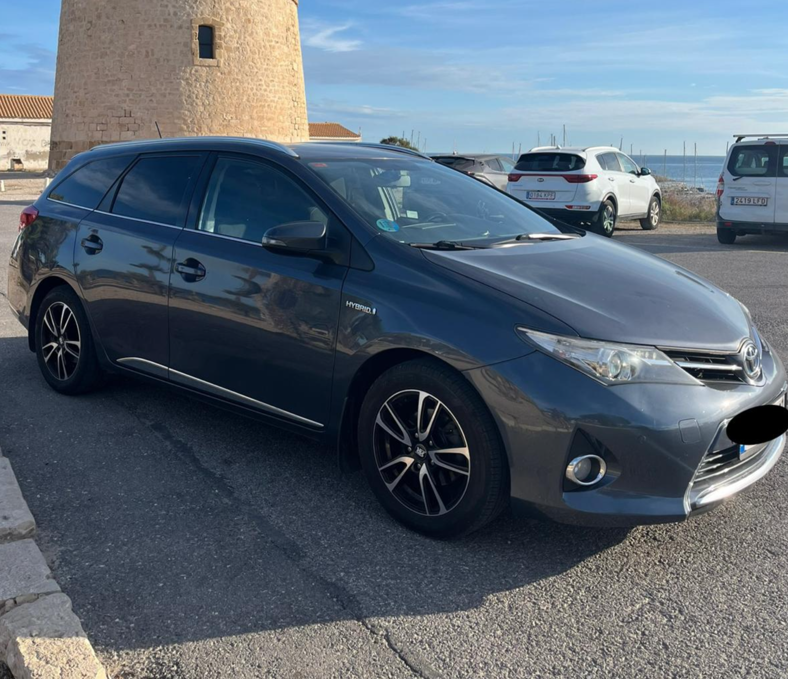 Toyota Auris hybrid Touring sports 2017-2022 или аналог в Аликанте, Испания