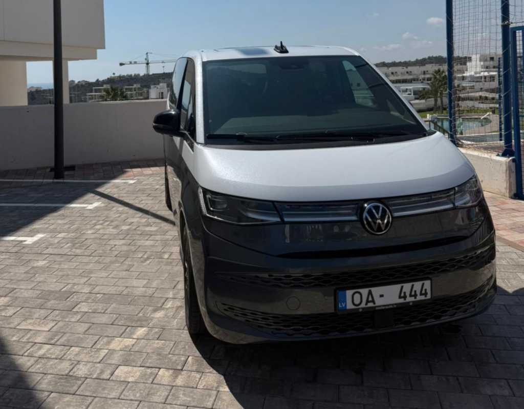 VW MULTIVAN дизель 7 мест 2024-2026 или аналог в Аликанте, Испания