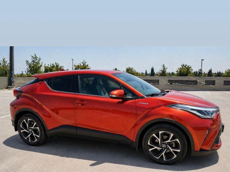 Toyota CHR 2021-2024 или аналог в Аликанте, Испания