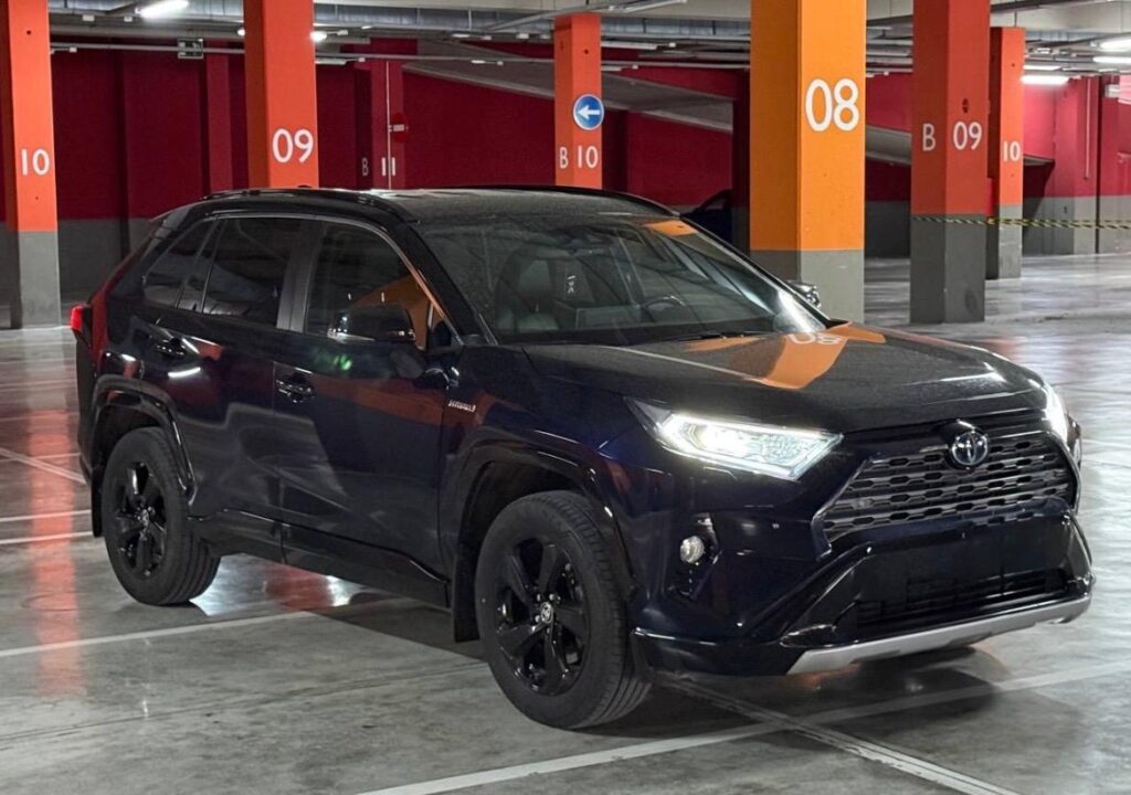 Toyota RAV-4 гибрид 2019-2021 или аналог в Аликанте, Испания
