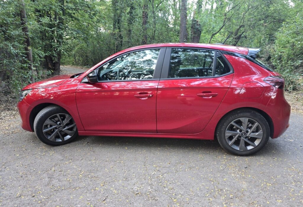 Opel Corsa автомат 2024-2026 в Белграде, Сербия