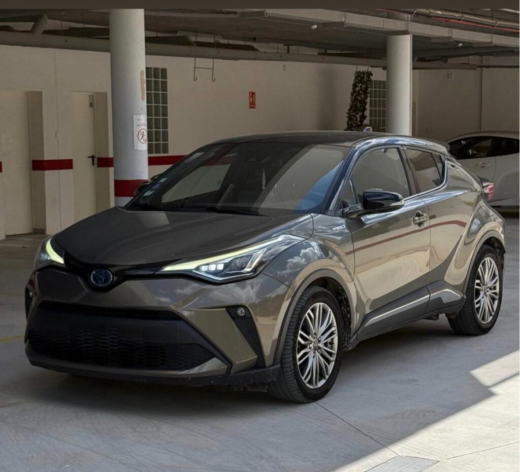 TOYOTA CHR гибрид 2020-2022 или аналог в Аликанте, Испания