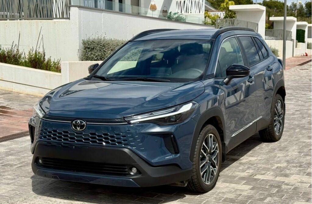 TOYOTA COROLLA CROSS гибрид 2024-2026 или аналог в Аликанте, Испания