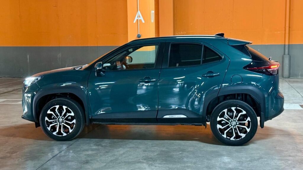TOYOTA YARIS CROSS гибрид 2025-2026 или аналог в Аликанте, Испания