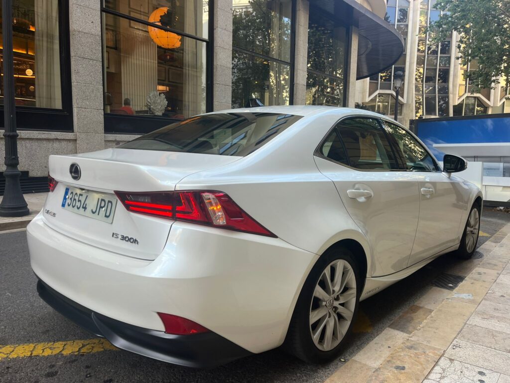 Lexus IS 300h 2017-2022 или аналог в Аликанте, Испания