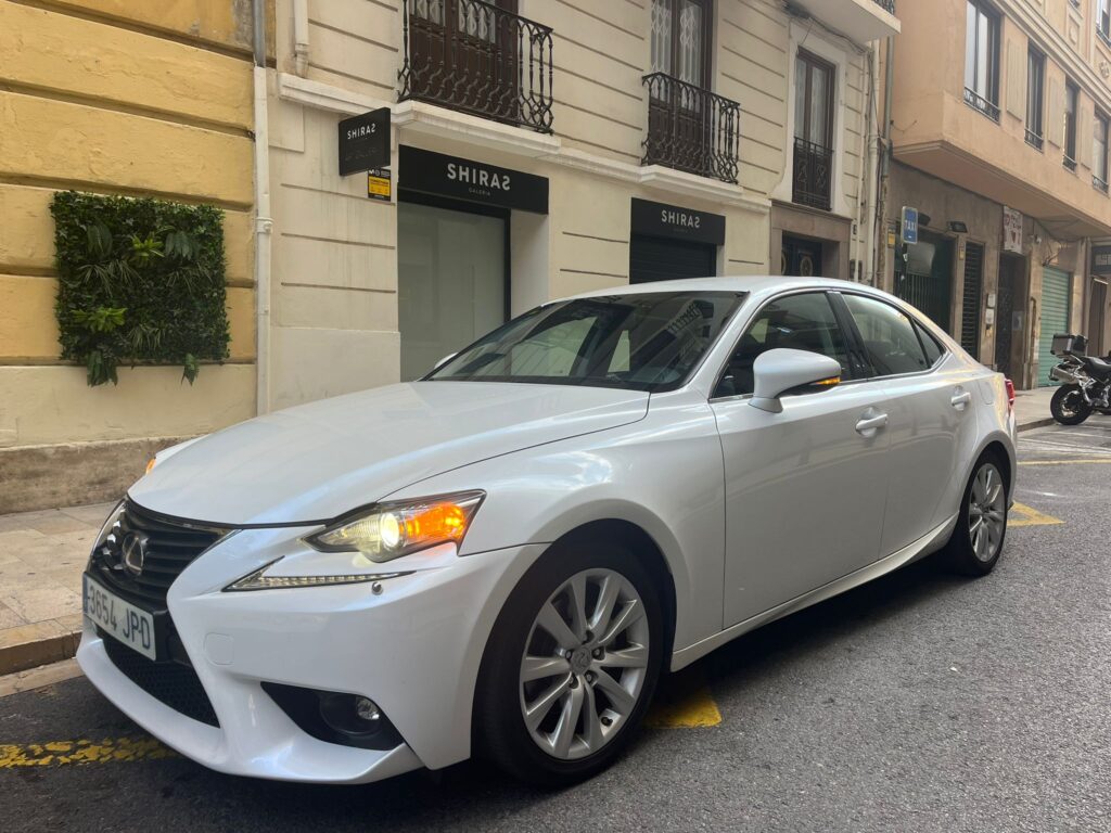 Lexus IS 300h 2017-2022 или аналог в Аликанте, Испания