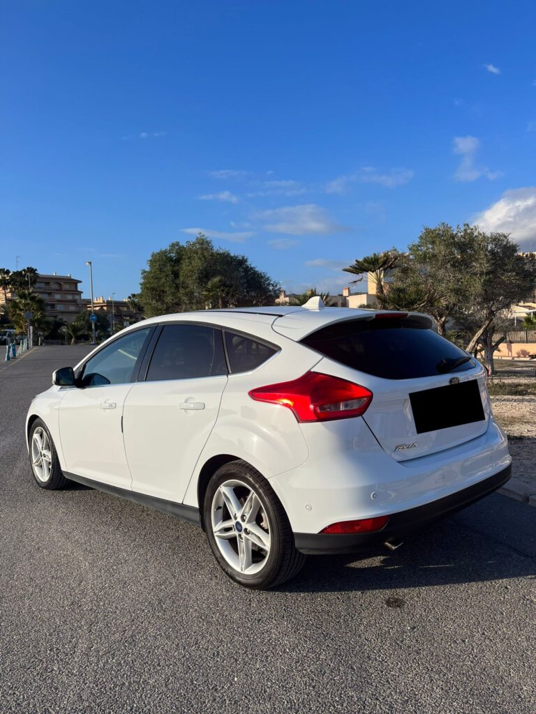 Ford Focus автомат дизель 2017-2022 или аналог в Аликанте, Испания