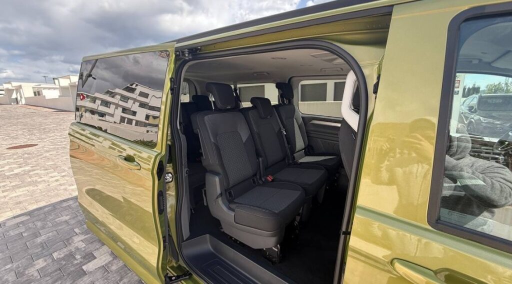 VW CARAVELLA дизель 8 мест 2026 или аналог в Аликанте, Испания