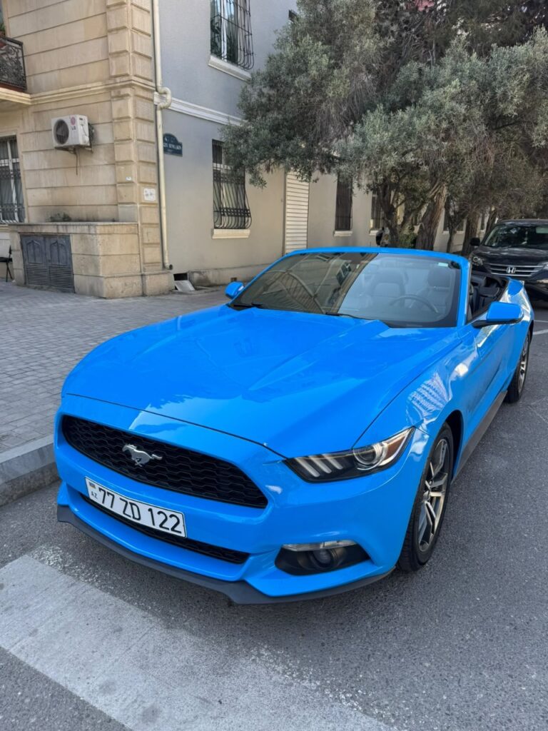 Ford Mustang синий кабриолет 2018 в Баку, Азербайджан