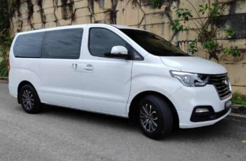 Hyundai Starex 2.5 (A) Diesel 2020-2022 или аналог в Куала-Лумпуре, Малайзия