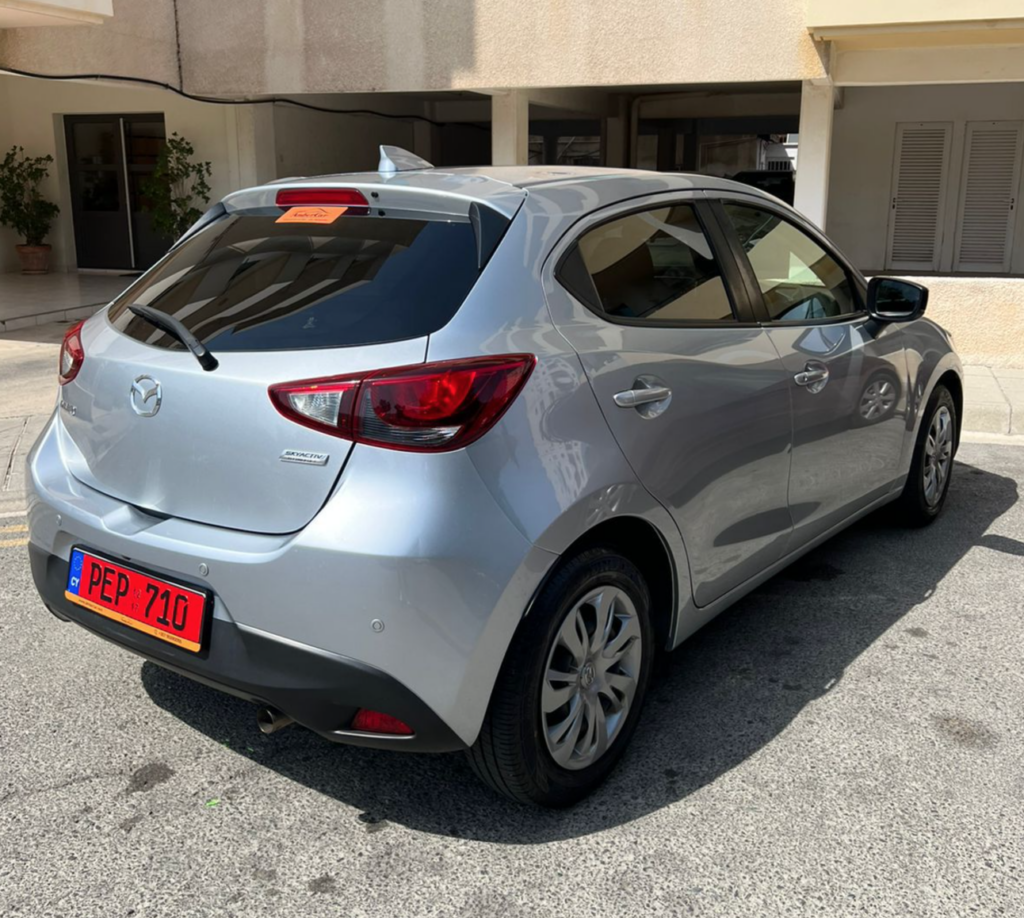 Mazda 2 автомат 2017-2019 или аналог на Кипре