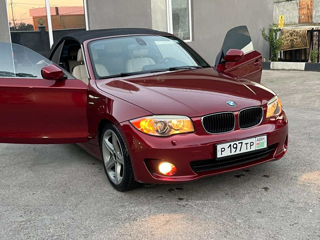 BMW 1-серии кабриолет 2008-2010 или аналог в Пицунде, Абхазия