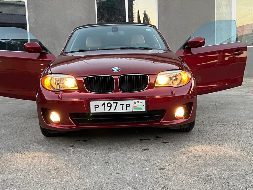 BMW 1-серии кабриолет 2008-2010 или аналог в Пицунде, Абхазия