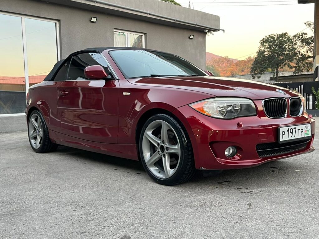 BMW 1-серии кабриолет 2008-2010 или аналог в Пицунде, Абхазия