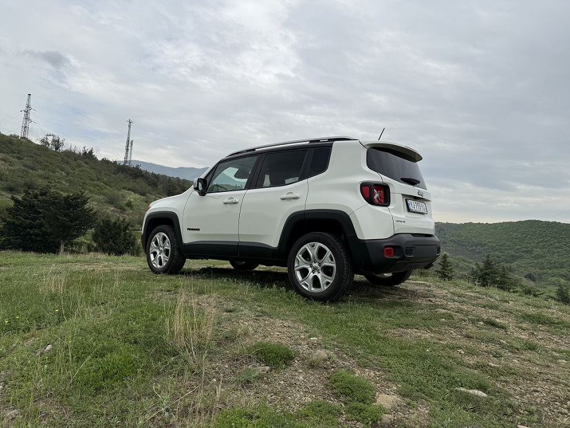 JEEP Renegade 2017-2019 или аналог в Тбилиси, Грузия