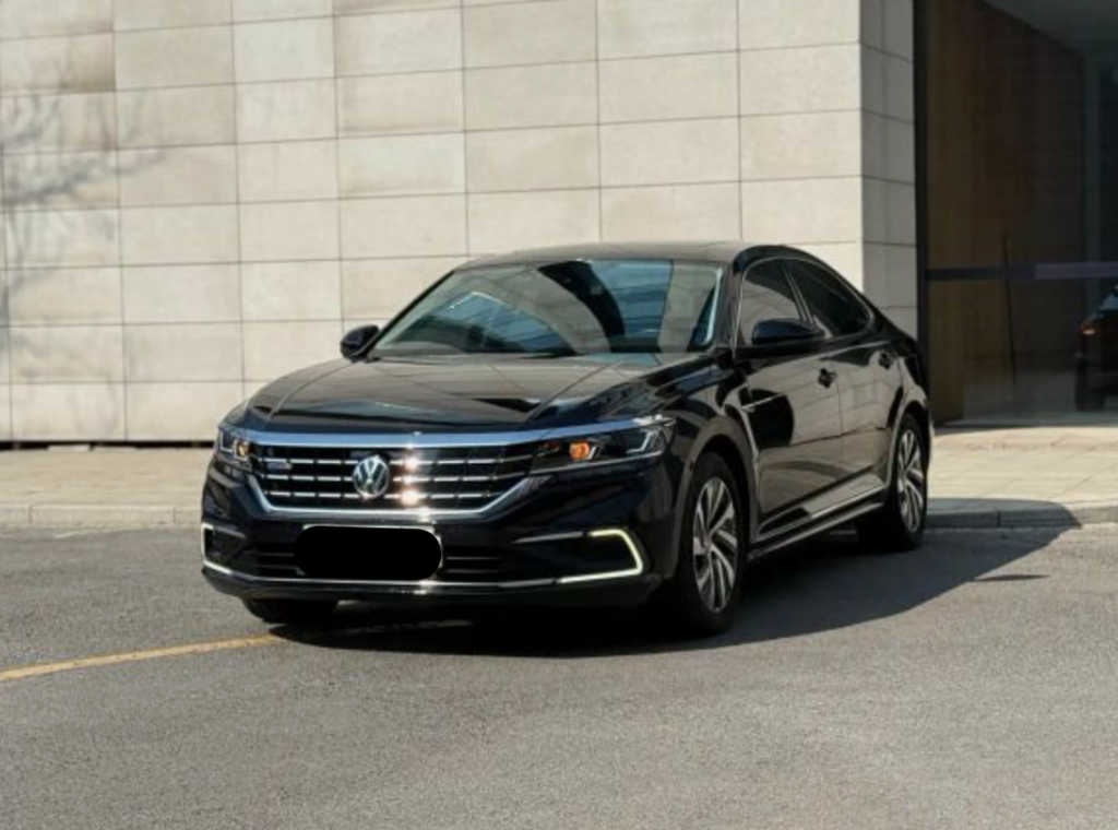 VW Passat Hybrid 2019-2021 или аналог в Барселоне, Испания