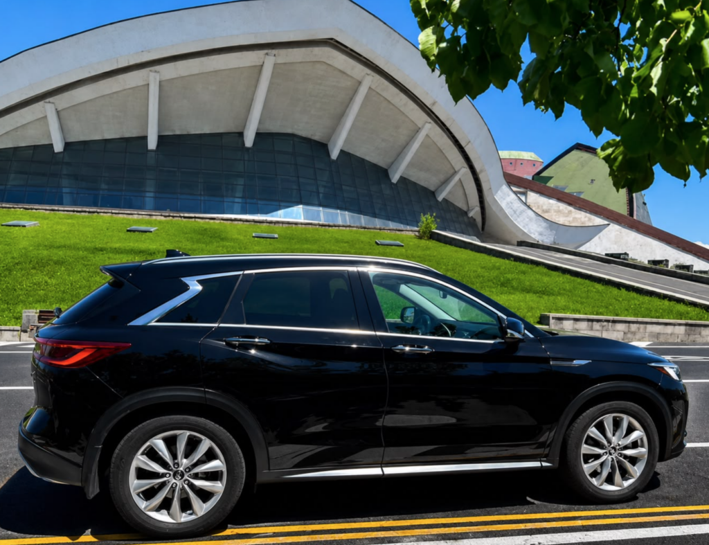 Infiniti QX50 2020-2022 или аналог в Ереване, Армения