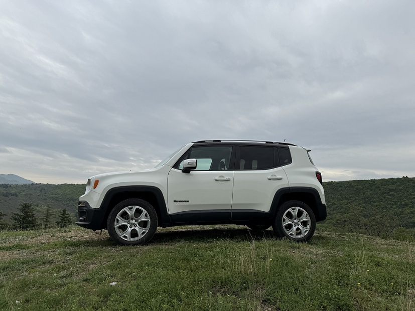 JEEP Renegade 2017-2019 или аналог в Тбилиси, Грузия