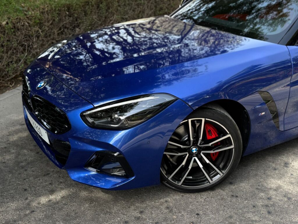 BMW Z4 30i 2026 blue или аналог в Дубаи, ОАЭ