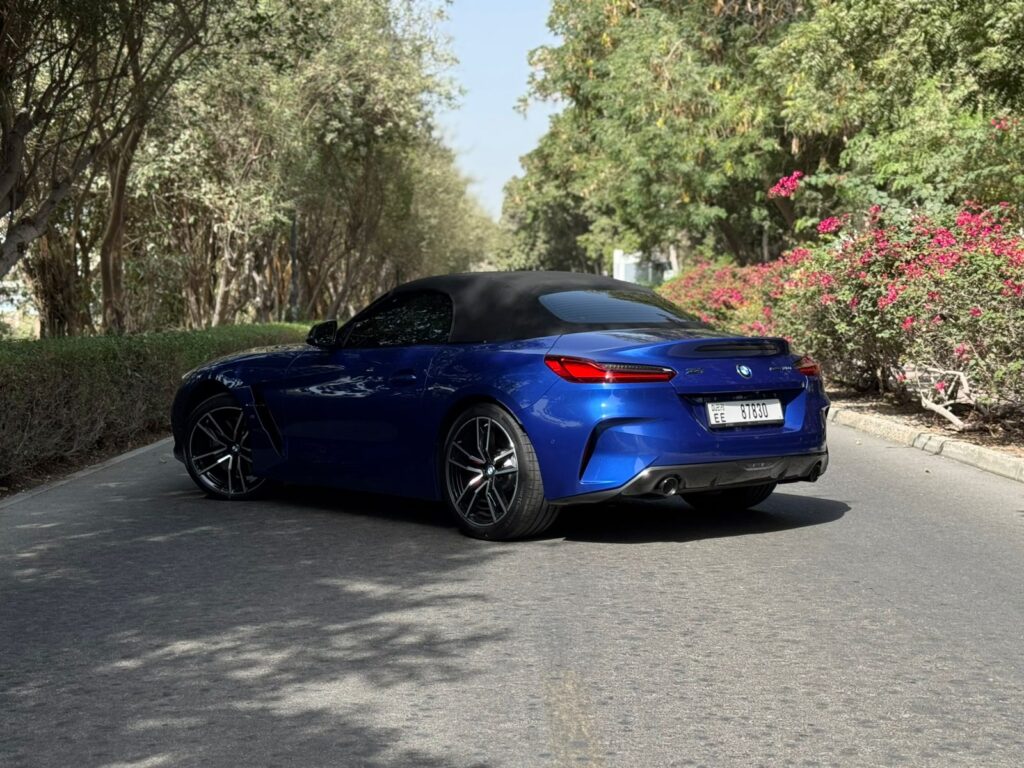 BMW Z4 30i 2026 blue или аналог в Дубаи, ОАЭ