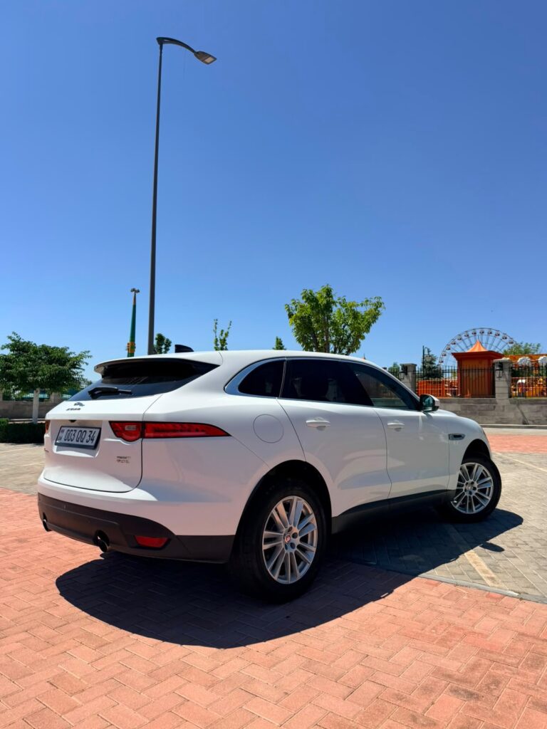Jaguar F-Pace 2020-2022 или аналог в Ереване, Армения