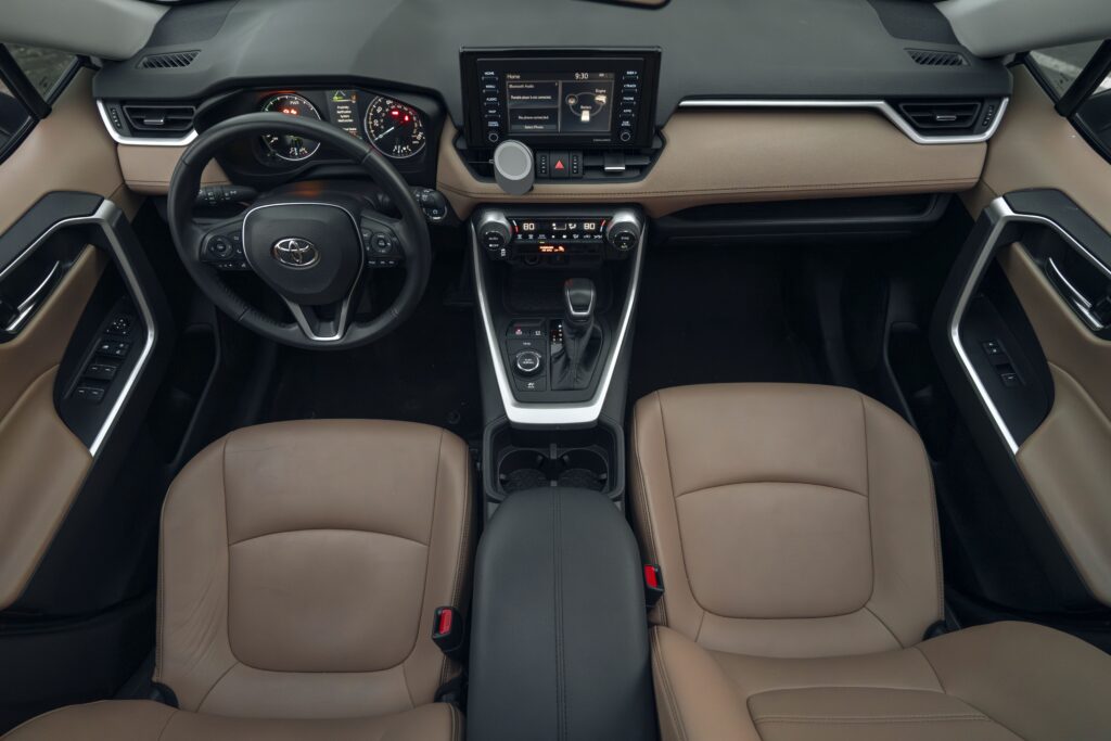 Toyota RAV-4 2020 или аналог в Тбилиси, Грузия