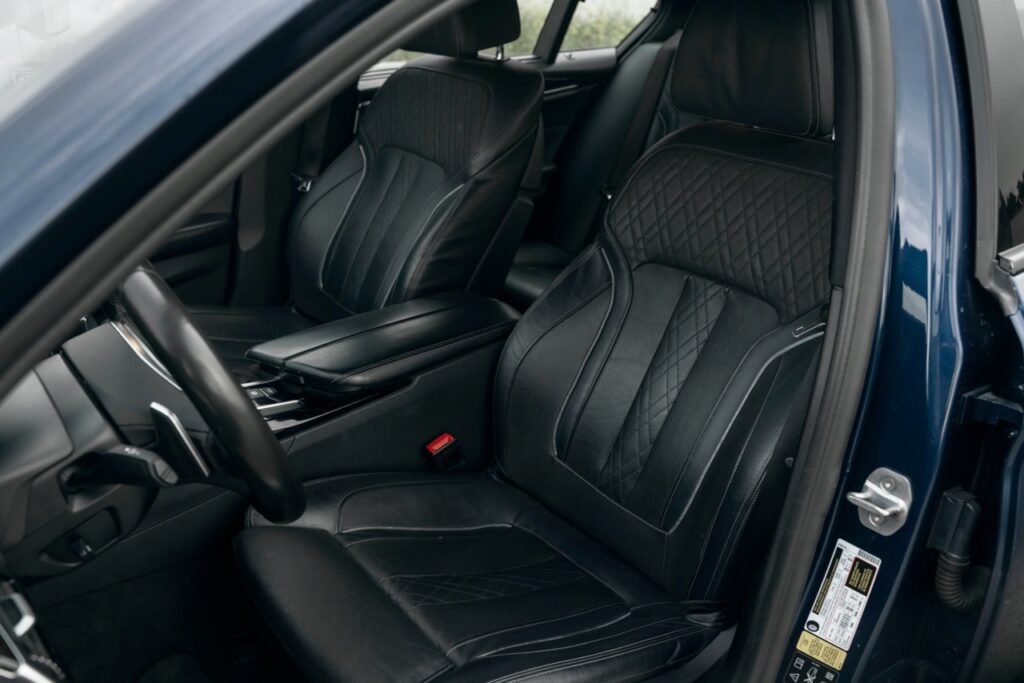BMW M550 2017-2022 или аналог в Тбилиси, Грузия