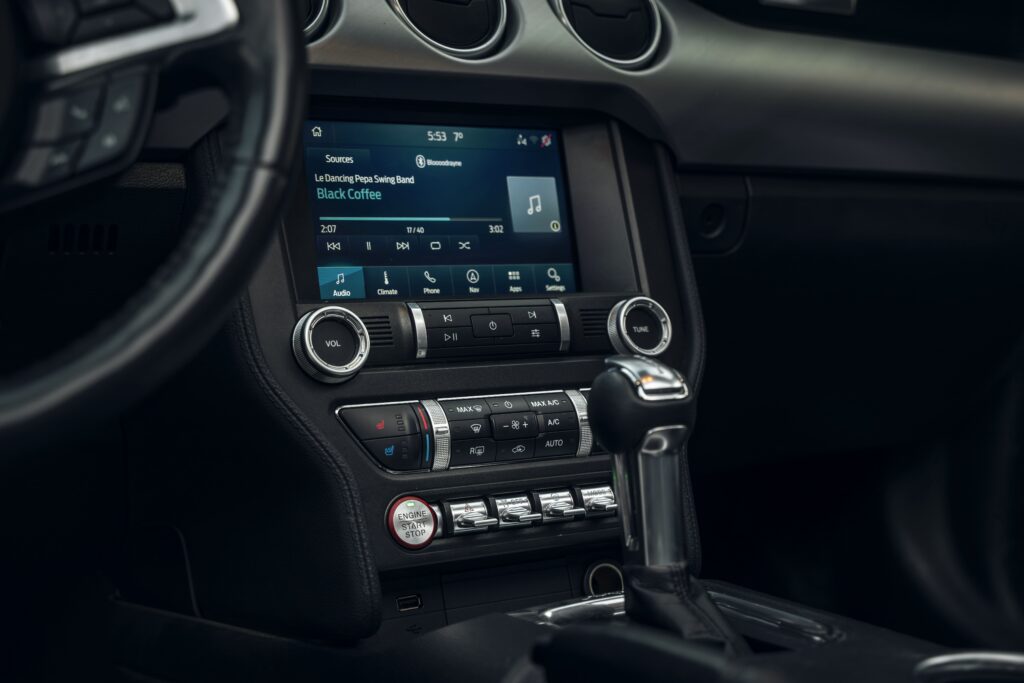 Ford Cabrio MUSTANG 2021 или аналог в Тбилиси, Грузия