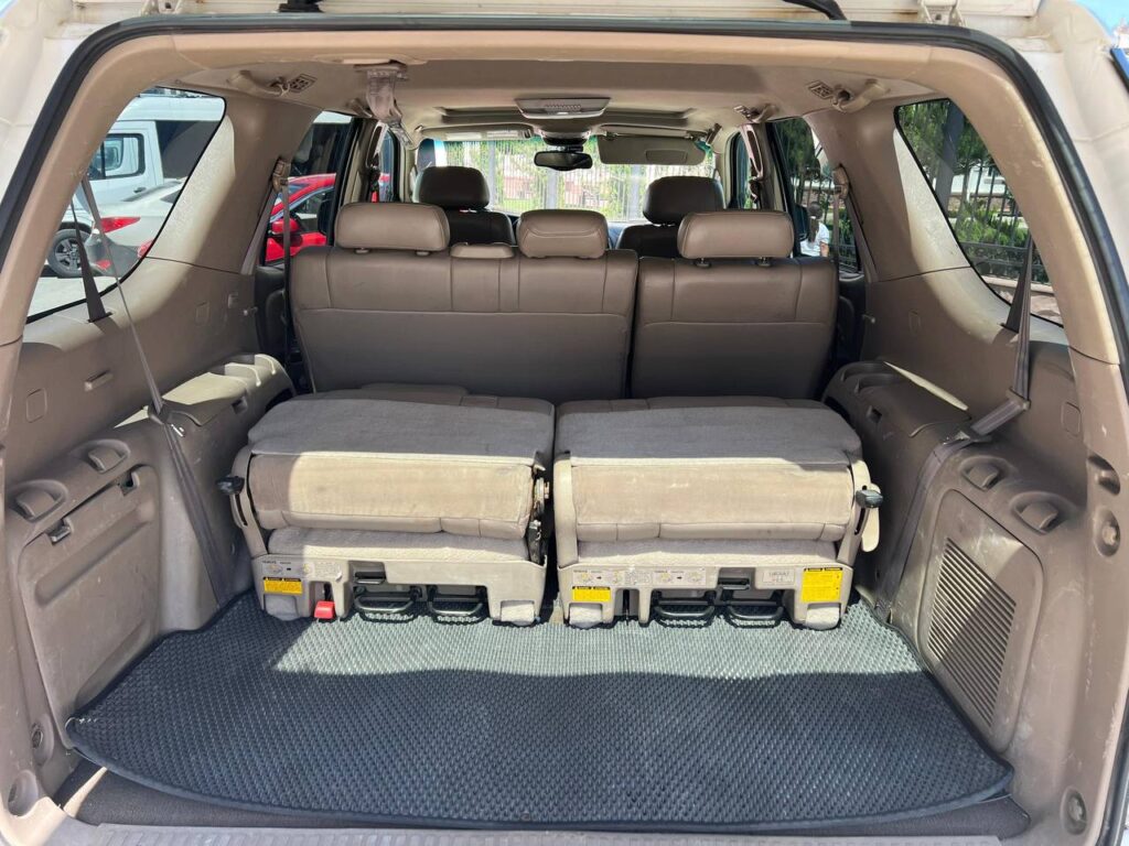 Toyota Sequoia 7 мест 2004-2007 или аналог в Бишкеке, Кыргызстан