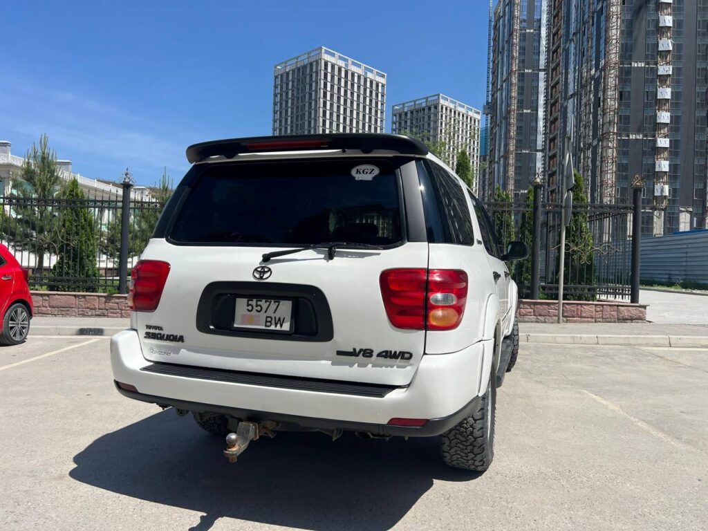 Toyota Sequoia 7 мест 2004-2007 или аналог в Бишкеке, Кыргызстан