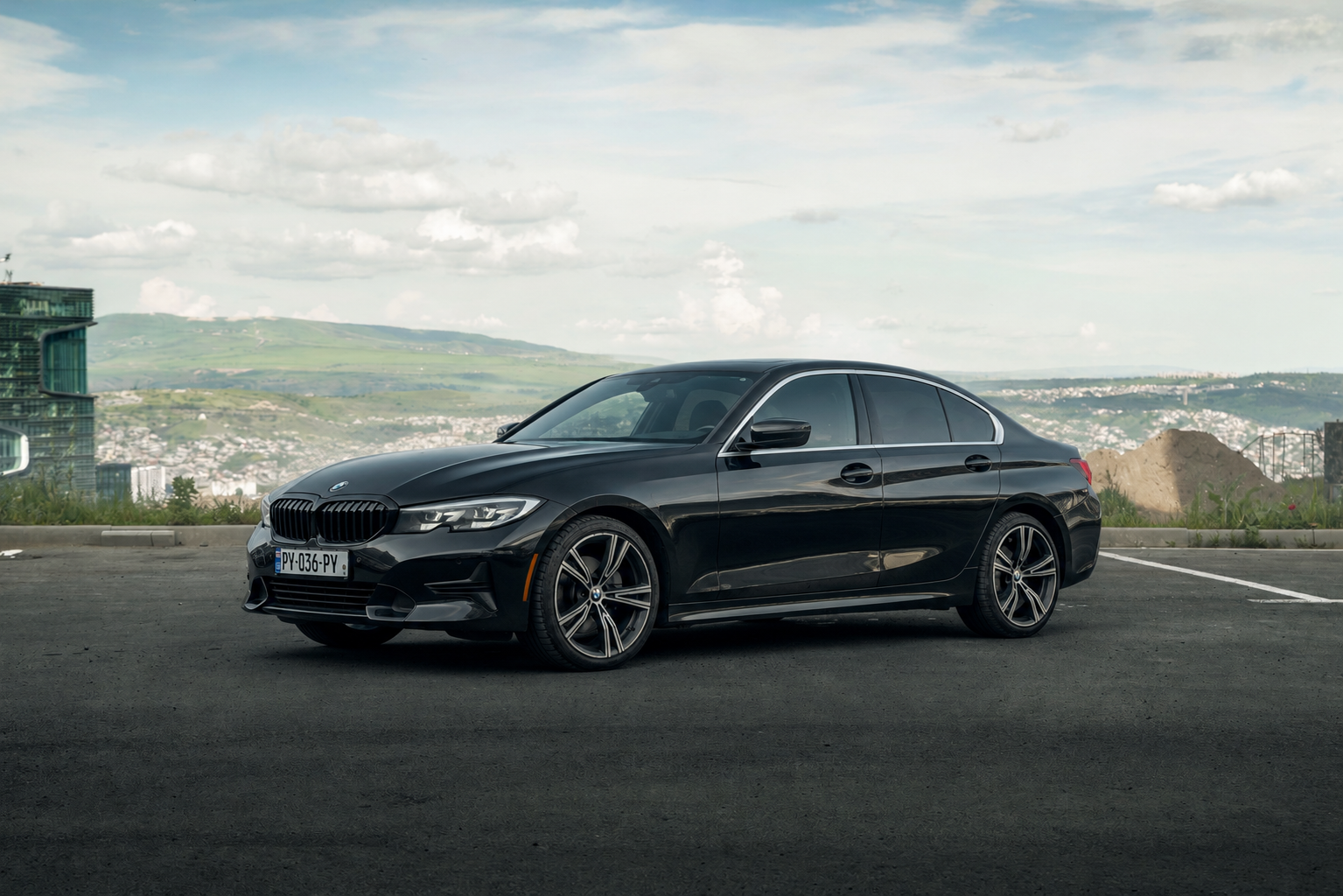 BMW 3 2019 или аналог в Тбилиси, Грузия