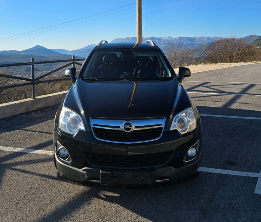 Opel Antara автомат 2013-2015 год или аналог в Черногории