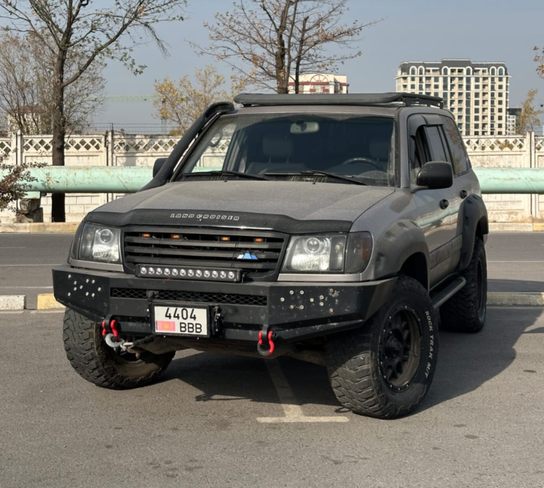 Toyota Land Cruiser 100 AT 2007-2009 или аналог в Бишкеке, Кыргызстан