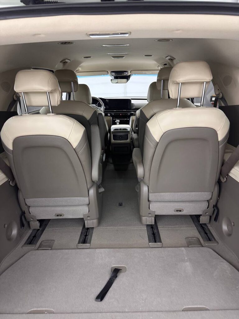 Kia Carnival 9 мест 2020-2024 или аналог в Батуми, Грузия