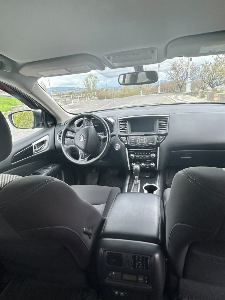 NISSAN PATHFINDER 2019-2021 или аналог в Ереване, Армения