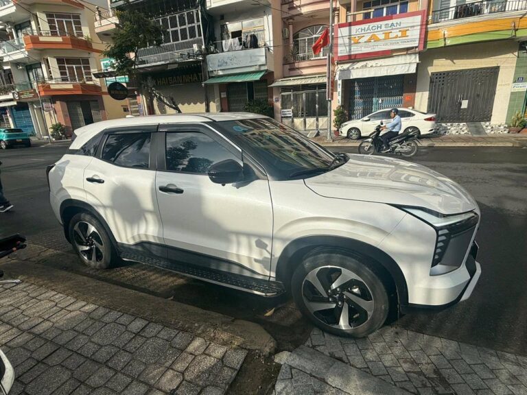 Mitsubishi X-Force 2023-2025 или аналог в Дананге, Вьетнам