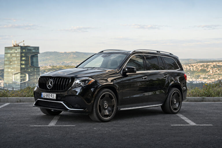 Mercedec-Benz GLS 450 или аналог в Тбилиси, Грузия