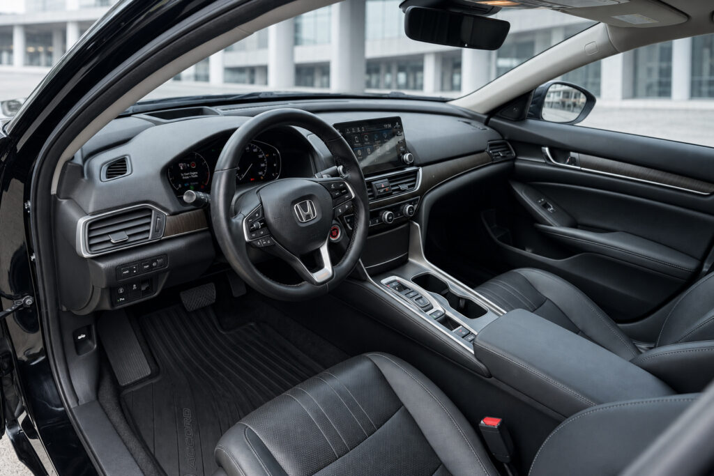 Honda Accord или аналог в Тбилиси, Грузия
