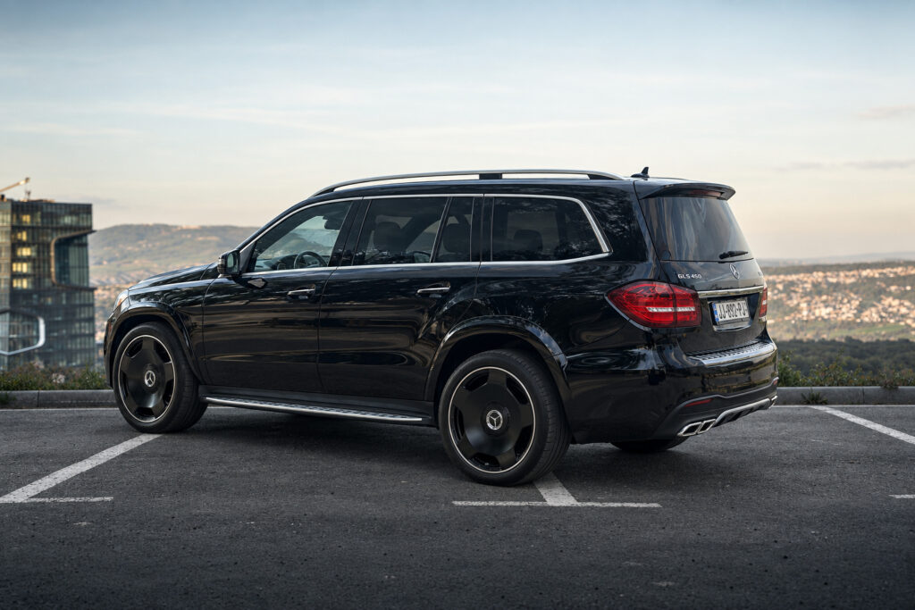 Mercedec-Benz GLS 450 или аналог в Тбилиси, Грузия
